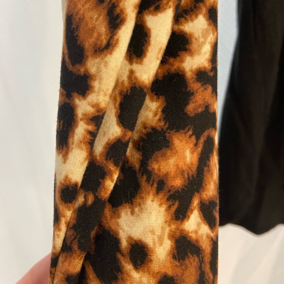 Ladies tunic - Picture 2 of 3